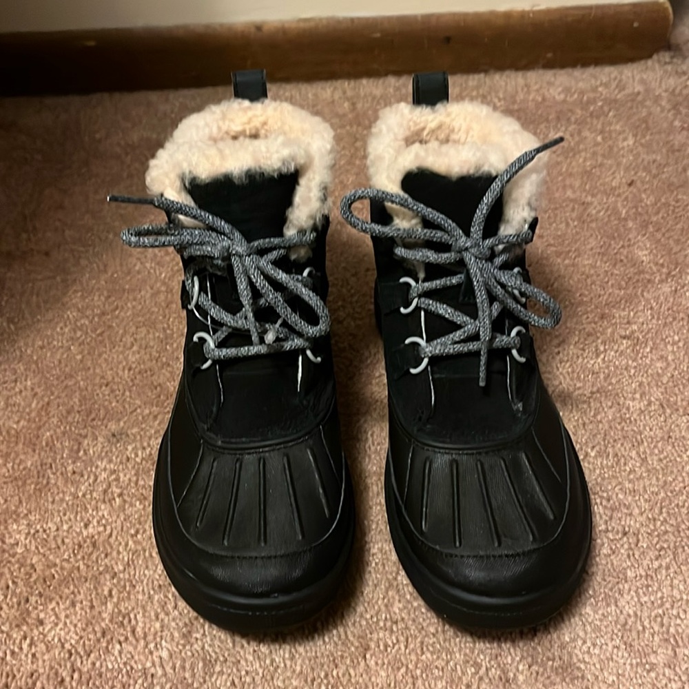 New Nike winter boots